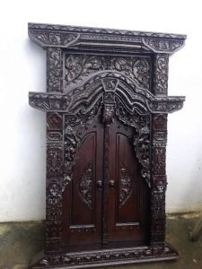 Jendela Gebyok Bali