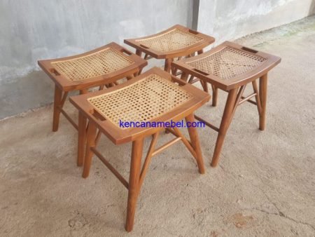 Stool Kayu Jati Rotan